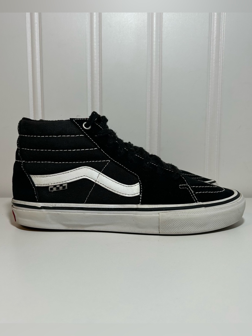 Vans sk8 hi pro Black & White Classic High-Top Sneaker